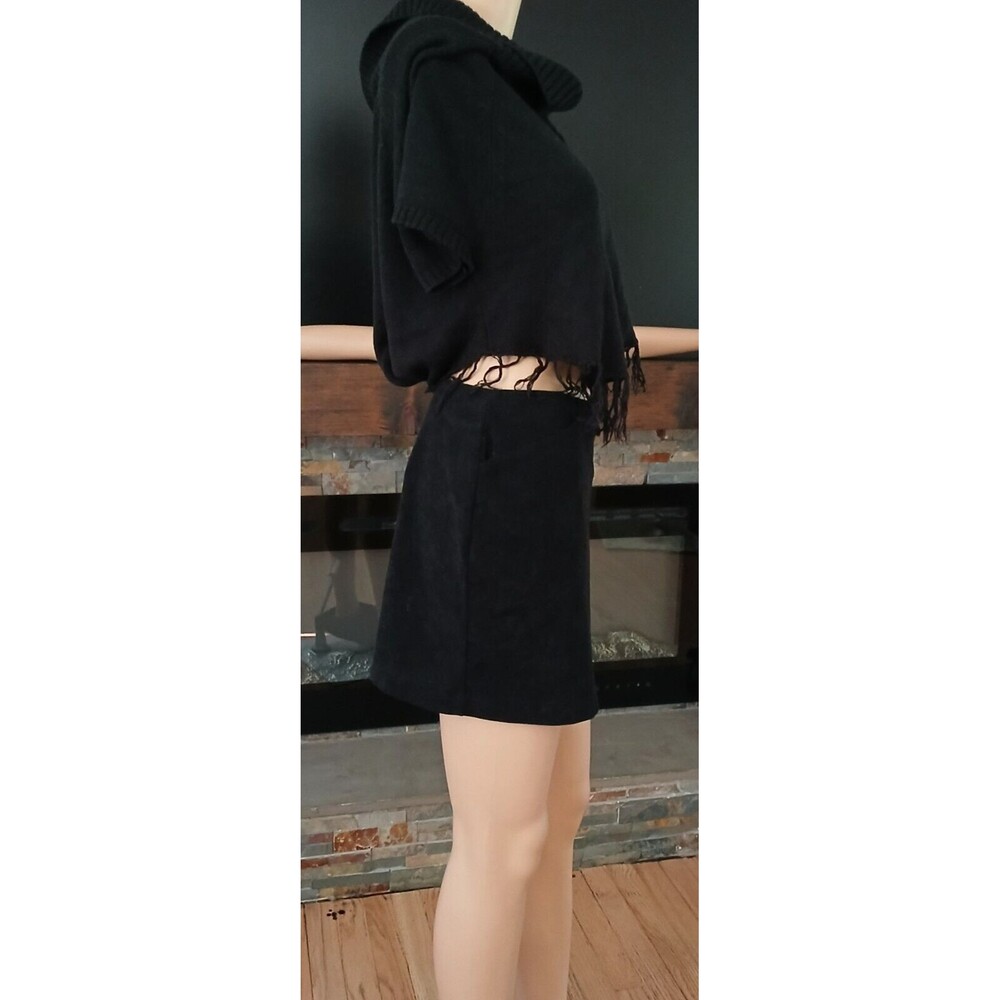 Vintage Women's 3/4 Velvet Black Zip Up Mini Skirt Made in USA Classic Retro